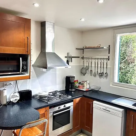 Lescapade Holiday home Villecresnes