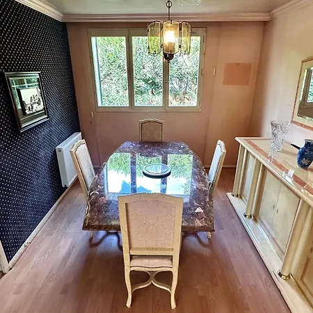 Holiday home Lescapade