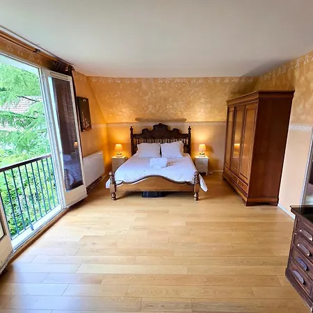 Holiday home Lescapade *